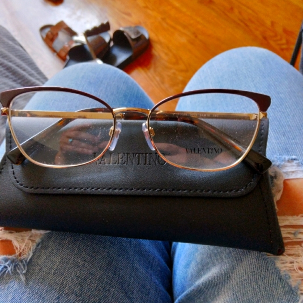Valentino frames